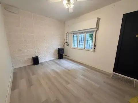 Depto Tipo Casa en Alquiler en Villa Pueyrredon, USD 1.100
