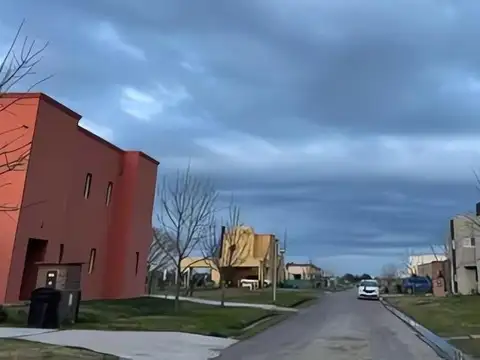 Terreno en Venta 30  mts Fondo