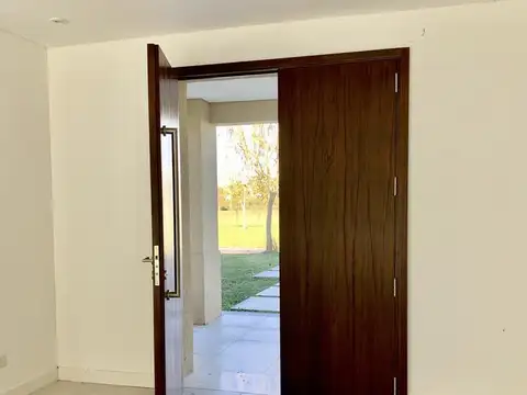 Casa de 5 Ambientes en Venta en La Reserva Cardales