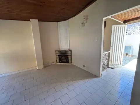 VENTA CASA MULTIFAMILIAR COCHERA VILLA TESEI