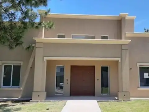 CASA 5 AMBIENTES EN ALQUILER - CLUB DE CAMPO LAS PERDICES