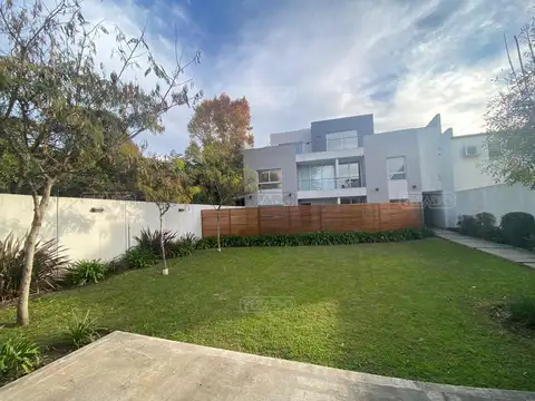Departamento en Venta al Este