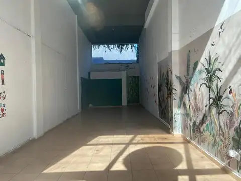 José M Paz 400