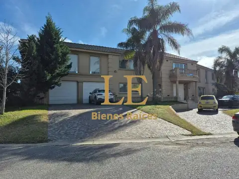 Casa en Venta de 5 dormitorios