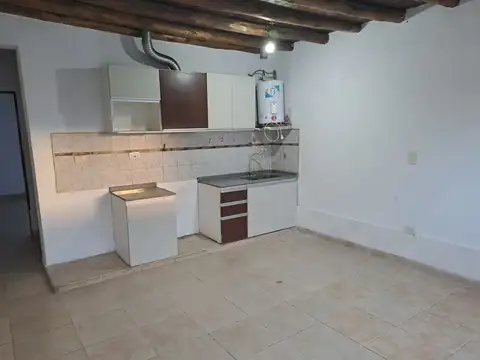 Venta Casa más dos departamentos-Lavalle-