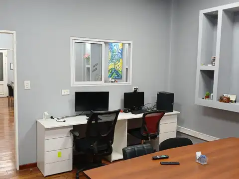 Oficina en Venta en Villa del Parque, USD 250.000