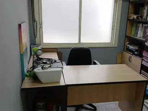 Oficina en Venta en Villa del Parque, USD 250.000