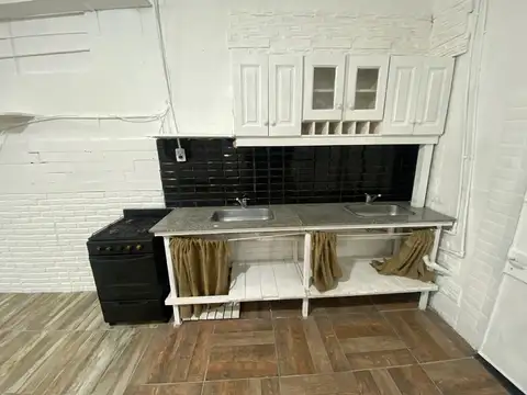 Galpon en Venta en Liniers, USD 82.000