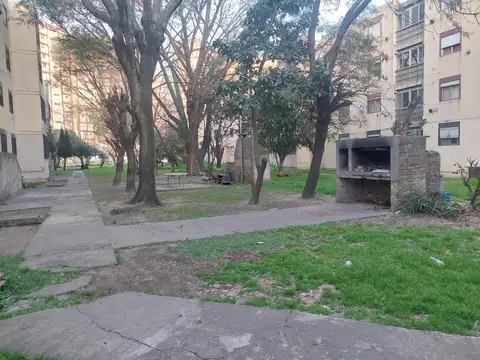 SE VENDE HERMOSO DEPARTAMENTO DE 4 AMBIENTES, URGENTE !!!