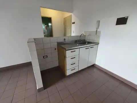 Departamento en Alquiler en Berazategui, $ 550.000