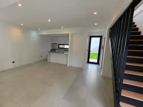 Casa en Venta en Villa Ballester, USD 235.000
