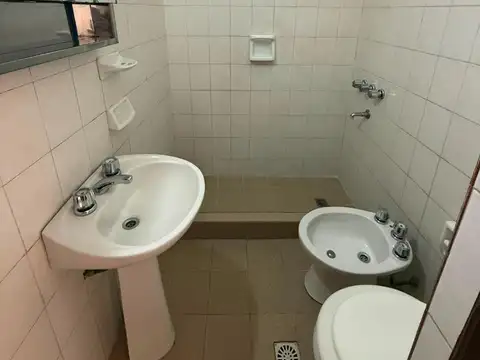 Departamento en Alquiler en Guemes, $ 450.000