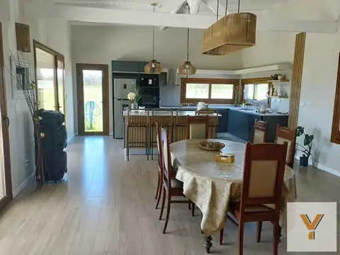 Casa en venta - 3 Dormitorios 2 Baños - 600Mts2 - Mar del Plata