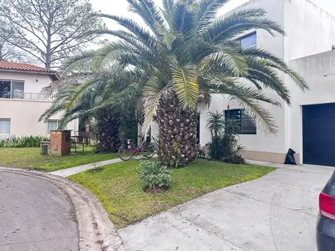 Barrio Cerrado El Aromo