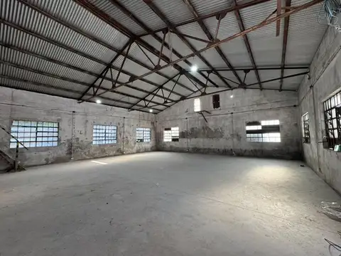 Alquiler Galpon de 410 m2 cubiertos en Hurlingham