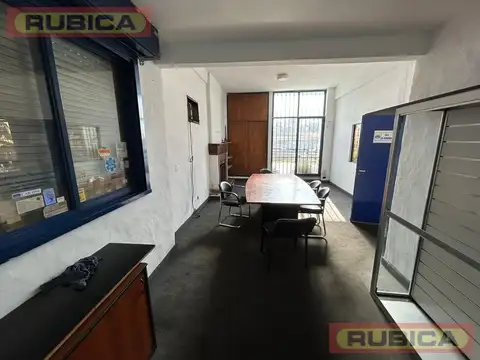 Depósito / Local en Alquiler 360 m2 Panamericana km.27 Don Torcuato. Salida a 2 calles.