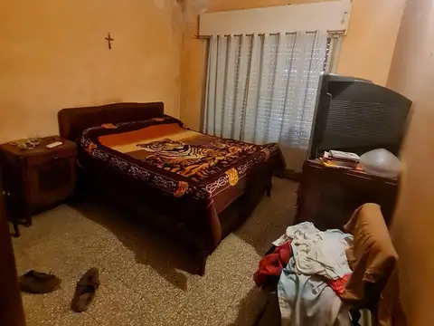 Casa 4 ambientes con 1 baño