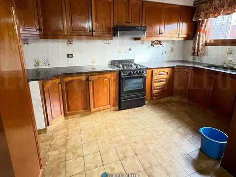 ALQUILER HERMOSA E IMPECABLE CASA 2 AMB EN QUILMES OESTE CON PATIO