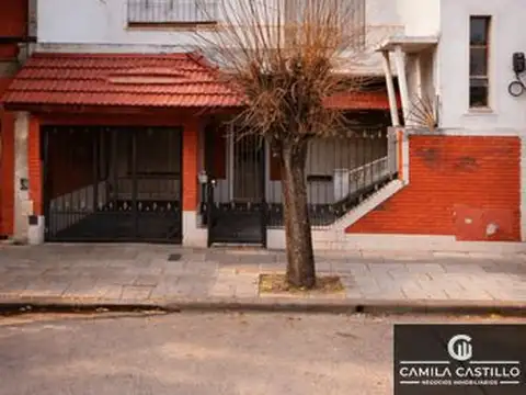 Depto Tipo Casa en Venta 40 años