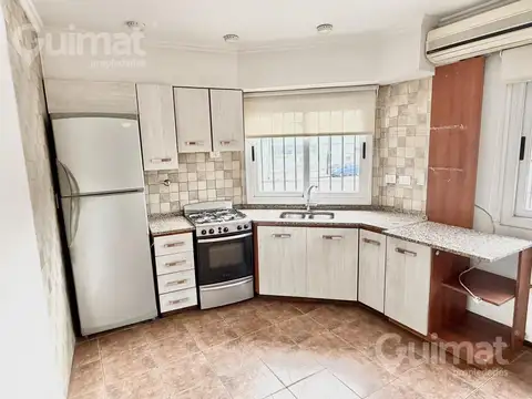 Depto Tipo Casa en Venta con 1 cocheras