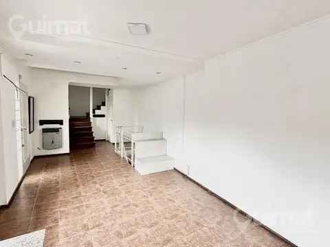 Depto Tipo Casa en Venta de 4 ambientes