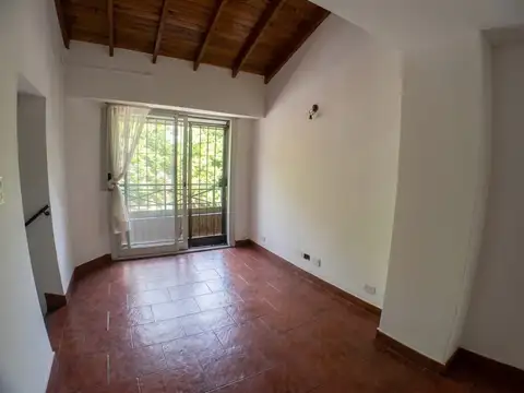 Llavallol 3400, Piso 1