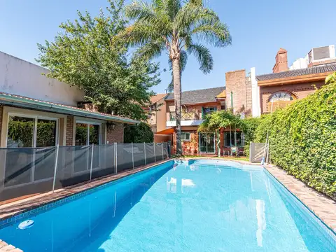 VENTA CASA 4 AMB CON PISCINA Y QUINCHO B GUEMES
