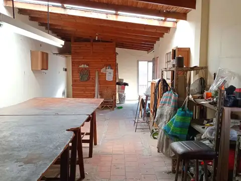 CASA + DEPTO + ESPACIO DE TRABAJO VENTA VILLA LURO