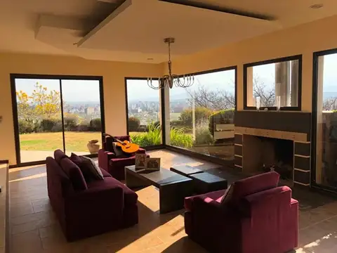 Casa en Venta de 5 dormitorios