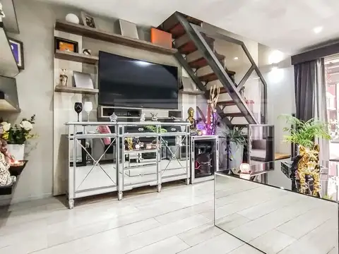 Niceto Vega  al 5800 entre Carranza y Ravignani