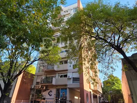 8 1100, Piso 5