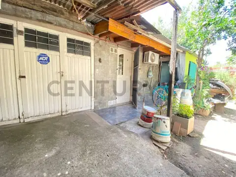 Casa 3 ambientes con 2 baños
