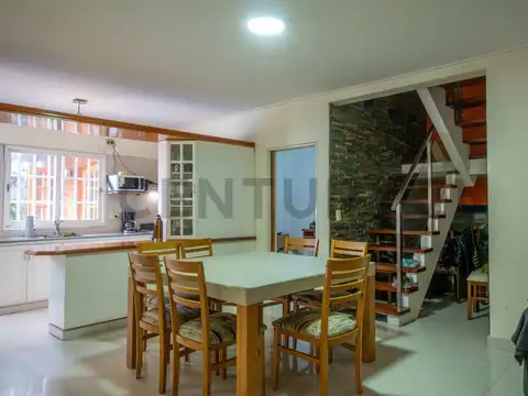 Casa en Venta en Los Hornos, USD 145.000