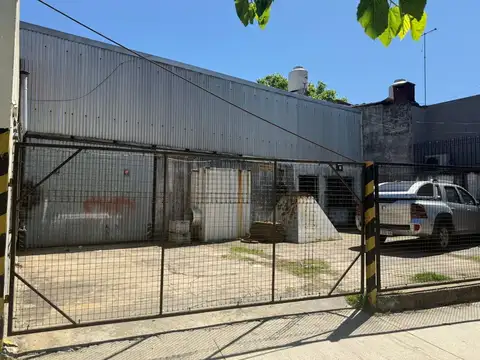 VENTA GALPÓN EN BERNAL 