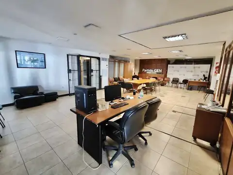GRAN OFICINA DE 263 M² CON DESPACHOS INDEPENDIENTES EN PLENO CENTRO