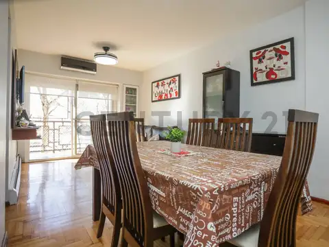 Departamento 4 ambientes con 2 baños