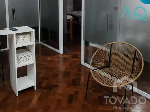 Oficina 4 ambientes con 1 baño