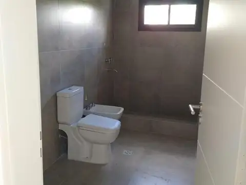 CASA EN VENTA EN EL CANTON - MAROTO PROPIEDADES