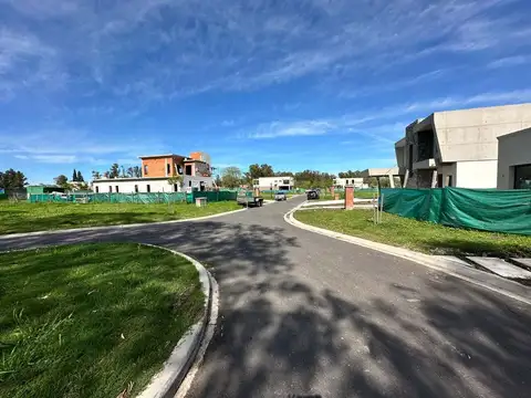 Lote en venta Santa Sofia - Pilar del Este
