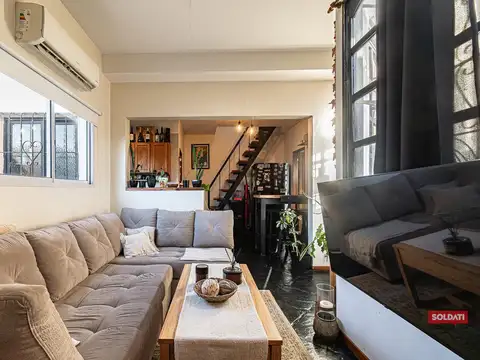 PH 3 ambientes Tipo Casa en 2 Plantas con Terraza y Parrilla – Sin Expensas.
