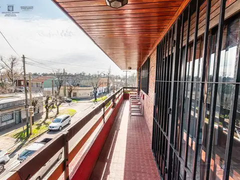 Depto Tipo Casa en Venta de 6 ambientes
