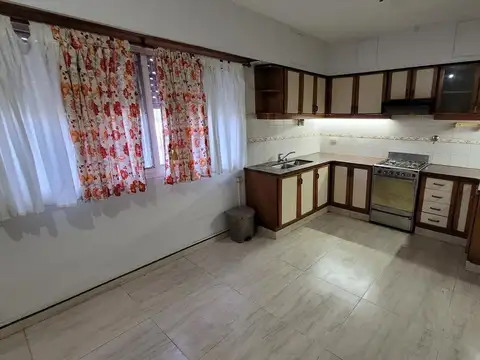 Casa en Alquiler 25 años