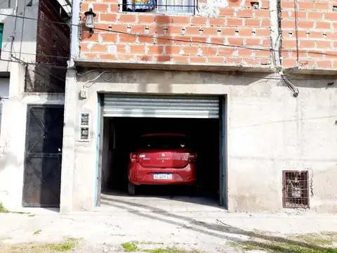 Depto Tipo Casa en Venta con 1 cocheras