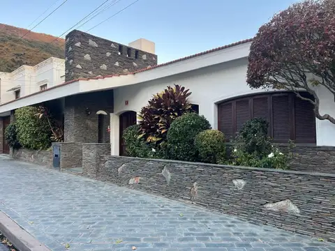 Oficina en Venta en Zona Centro, Salta