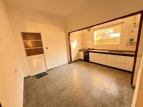Depto Tipo Casa en Alquiler de 2 dormitorios