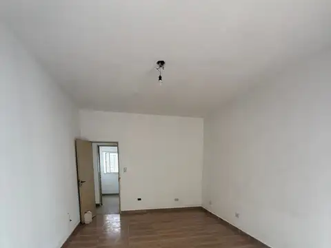 Departamento de 3 ambientes en PH en venta en el centro de San Miguel