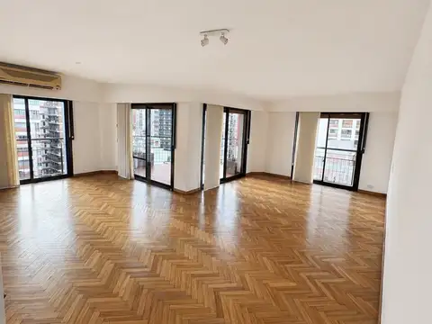 Departamento en Alquiler de 4 ambientes
