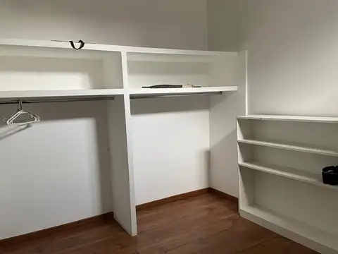 Casa en Venta en Zarate, USD 95.000