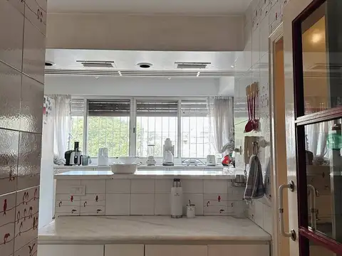 Depto Tipo Casa 4 ambientes con 3 baños