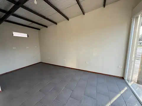 Local en Alquiler en Ibarlucea, $ 350.000